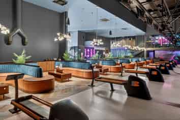 Trophy industrial asset with high-end fitout