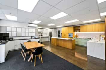 Modern Split-Risk Investment - Secure Cashflow