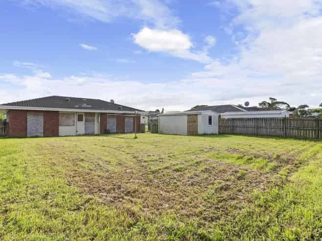 35 Garus Avenue, Mangere East