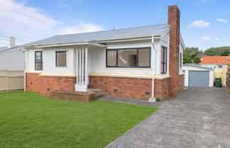 32 Waitangi Road, Onehunga