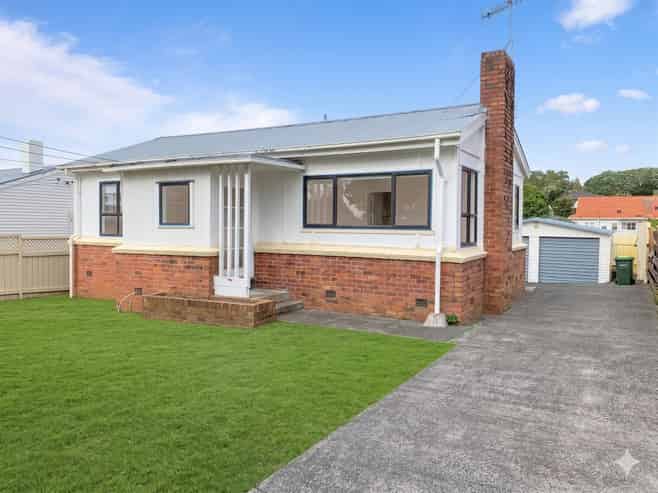 32 Waitangi Road, Onehunga
