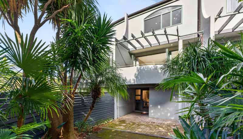 1E Hillcrest Avenue, Hillcrest