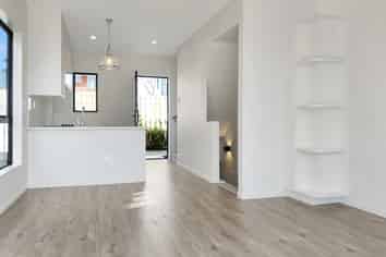 22/241 Don Buck Road, Massey