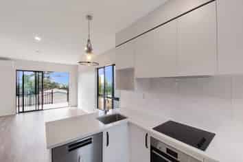 22/241 Don Buck Road, Massey