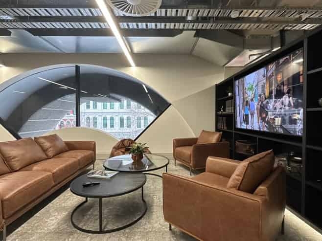 Character Style, Modern Amenity