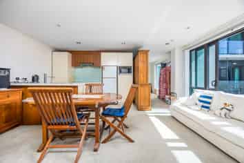 234/6 Dockside Lane, Auckland Central