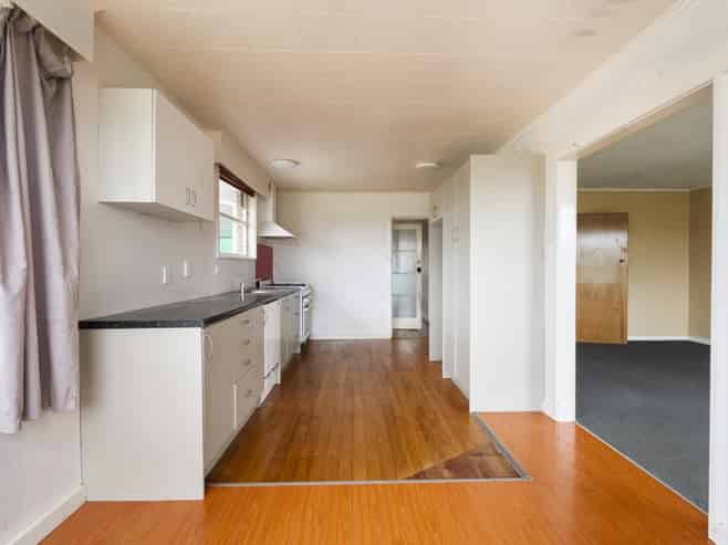 31 Hammond Street, Bulls