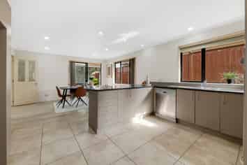 121 Cyril French Drive, Flat Bush