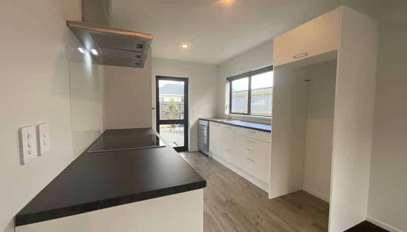 6D Orlando Street, Stratford