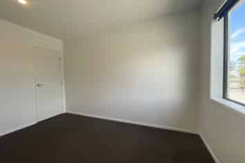 6D Orlando Street, Stratford