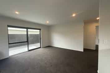 6D Orlando Street, Stratford