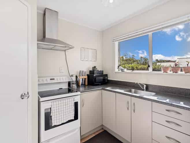 61 Eden Terrace, Kamo