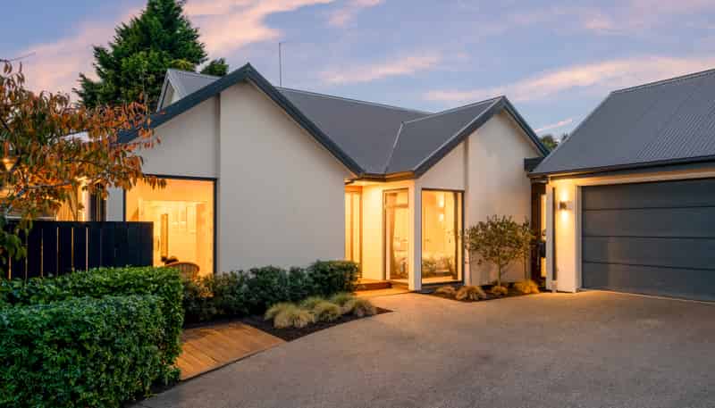 2 Old Mill Lane, Burwood