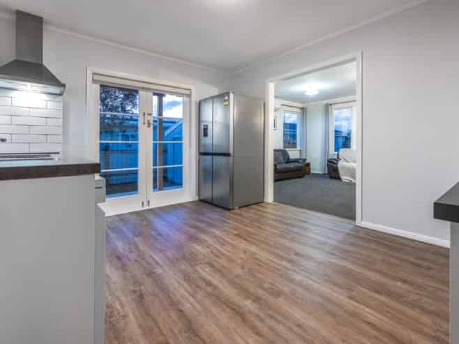 8 Middlesex Street, LEVIN