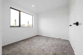 4/239 Tramway Road, Enderley