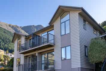 10/8 McKerrow Place, Fernhill/Sunshine Bay