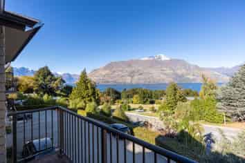 10/8 McKerrow Place, Fernhill/Sunshine Bay