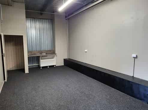 Tidy Industrial Unit
