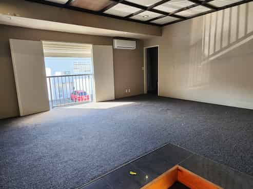 Tidy Industrial Unit