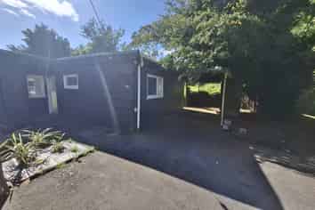 201A Sunset Road, Sunnybrook