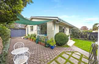 44a Kathleen Crescent, Hornby
