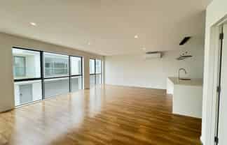 4/12 Jasper Avenue, Mount Roskill