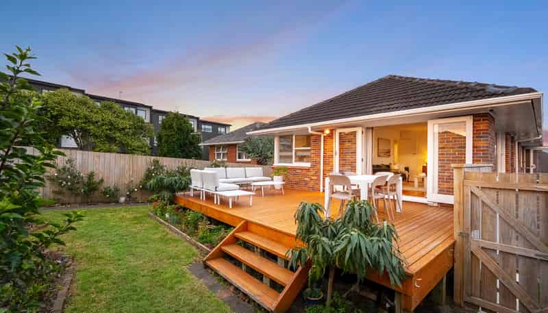 1/8 Fowler Street, Northcote