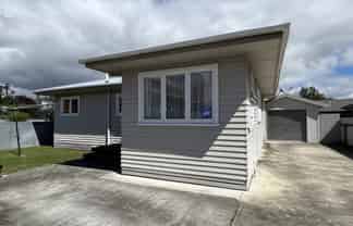 30A Botanical Road, Takaro