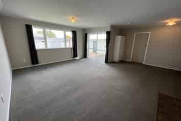 30A Botanical Road, Takaro