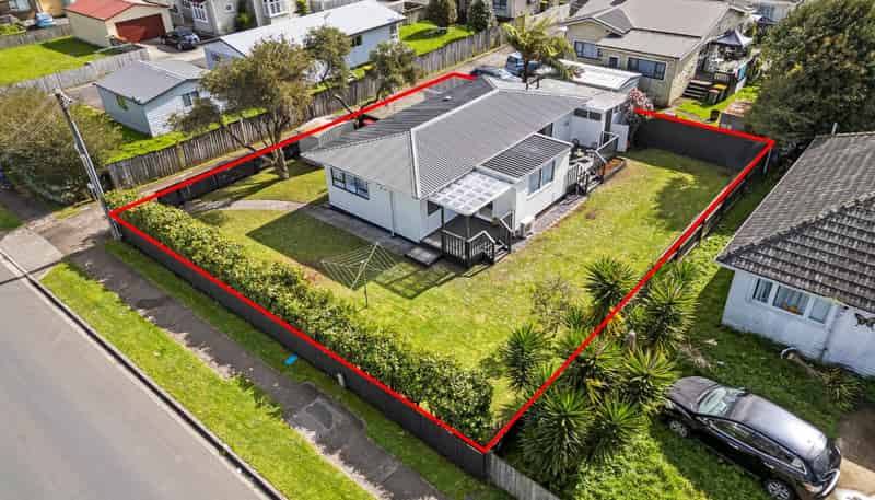 1/128 Clevedon Road, Papakura