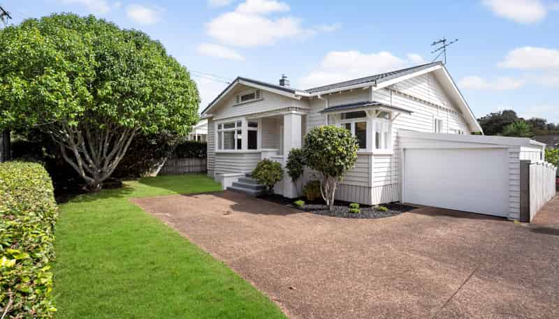 13 Kitenui Avenue, Mount Albert