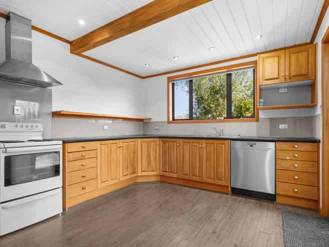 4 Schaumann Street, Alexandra