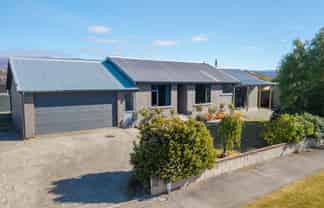 4 Schaumann Street, Alexandra