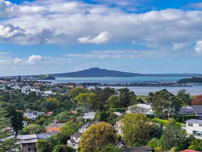 89 Bassett Road, Remuera