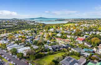 89 Bassett Road, Remuera