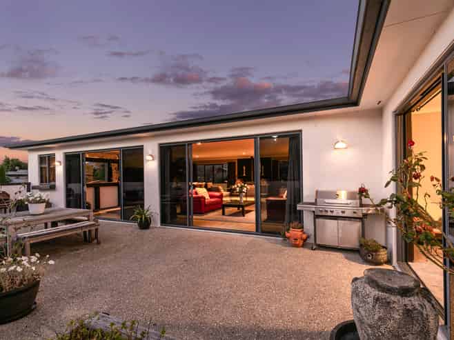 6 Ryalls Way, Lake Hawea