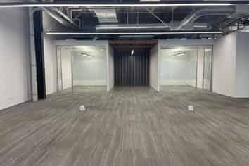 Standout High-stud Office Space