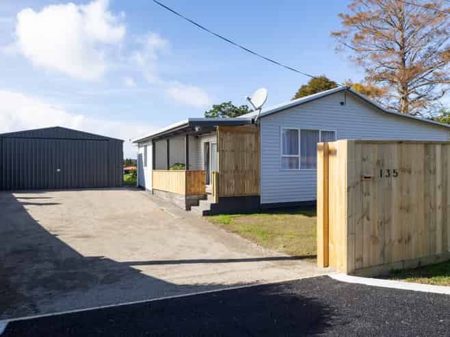 135 Junction Road, Mangorei