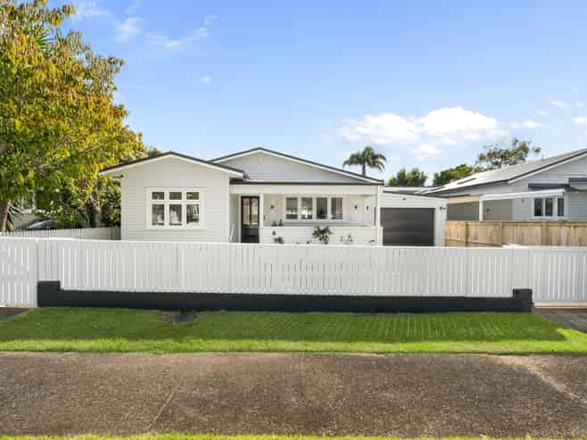 7 Huntingtree Avenue, Sandringham