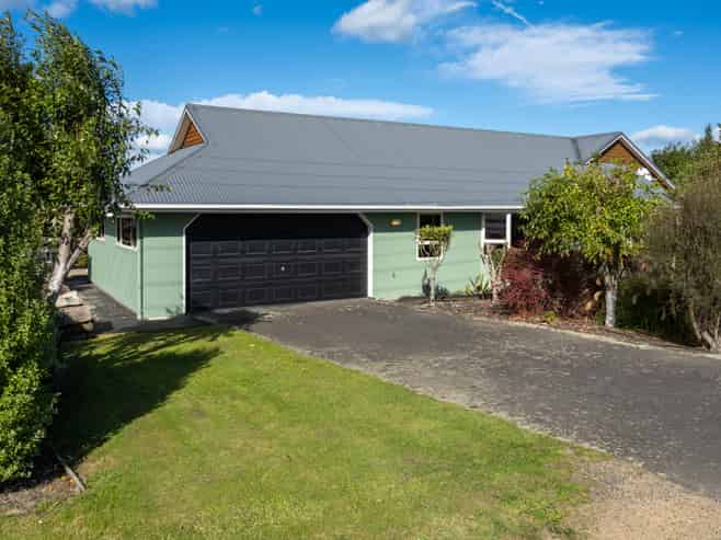 18 Dame Street, Waikouaiti