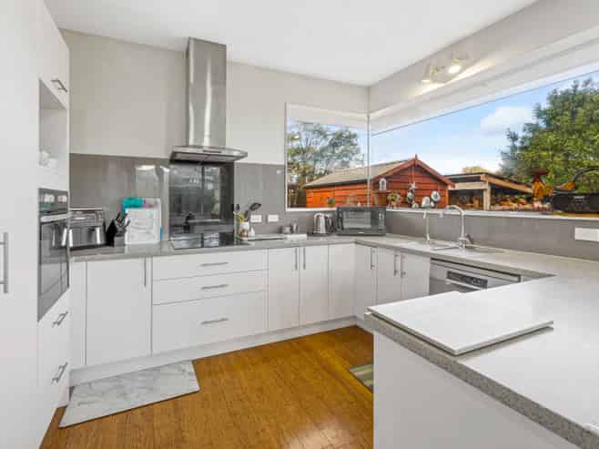 18 Dame Street, Waikouaiti