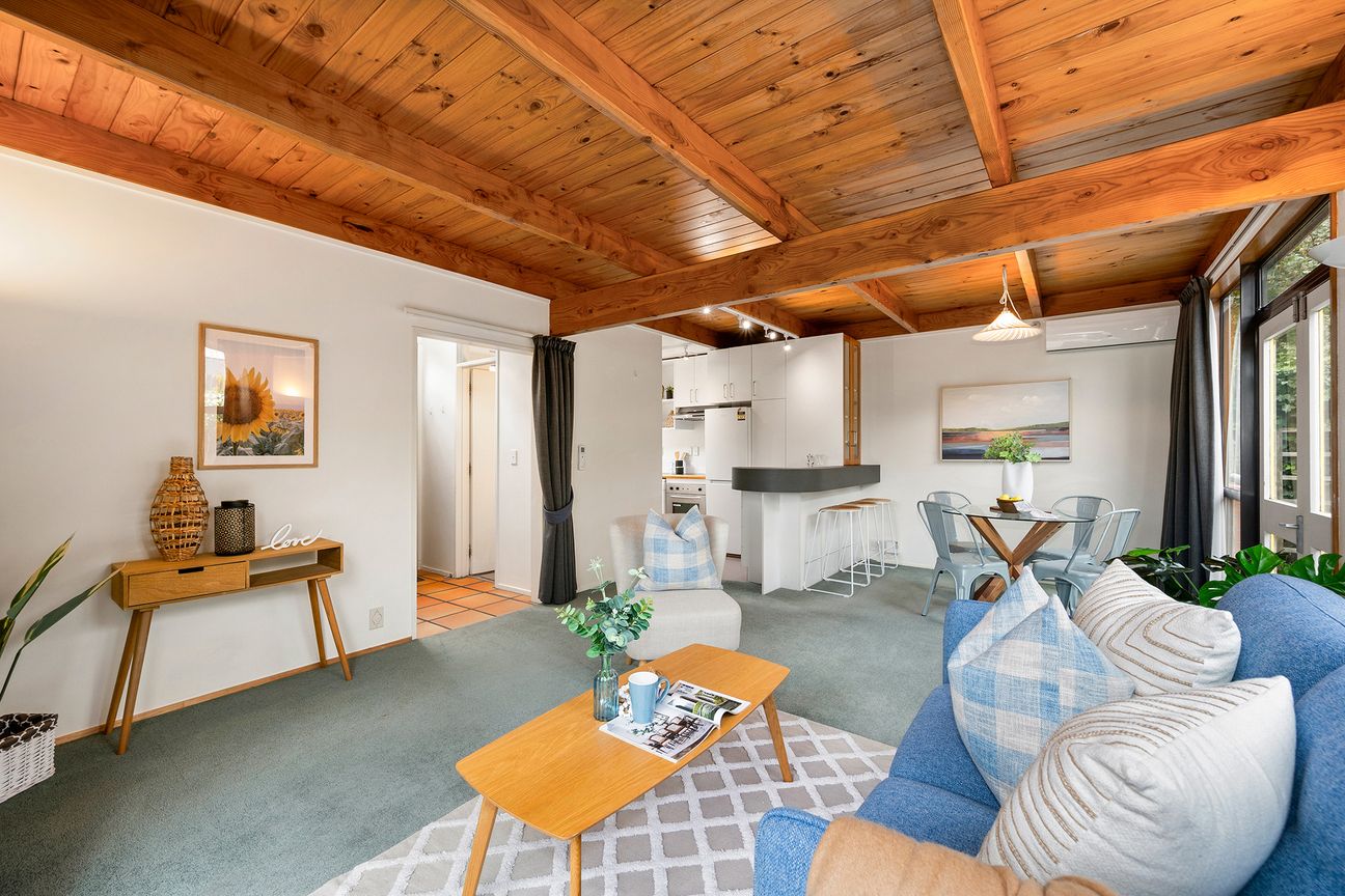 JUST PERFECT IN THE HEART OF THORNDON! – pohled 3