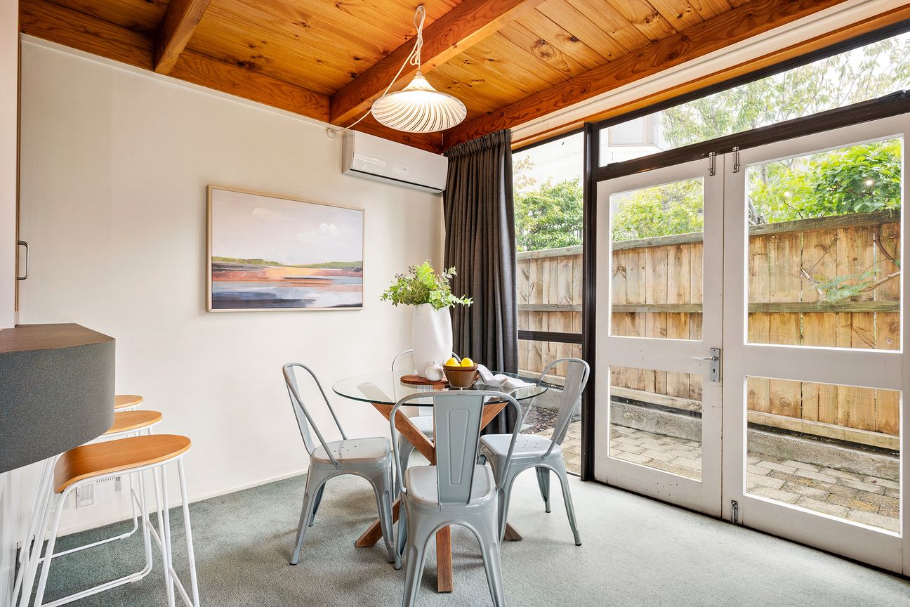 JUST PERFECT IN THE HEART OF THORNDON! – pohled 4