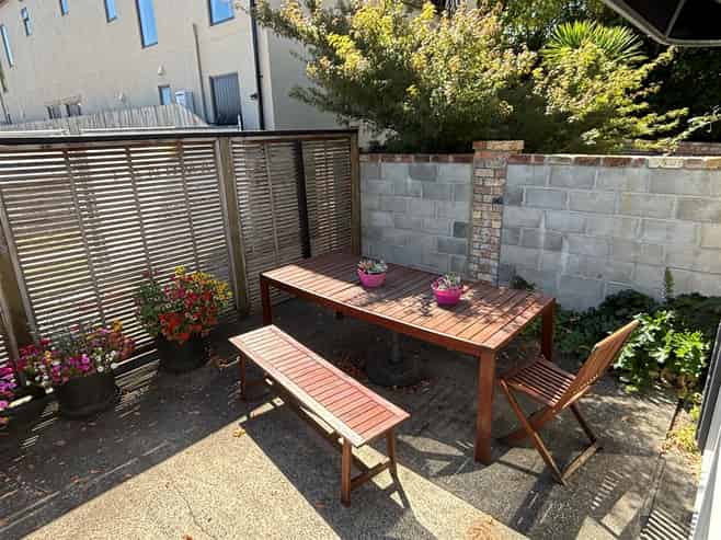 Vibrant Office On Empire