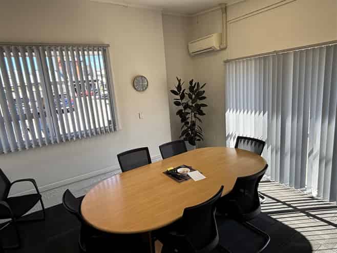 Vibrant Office On Empire