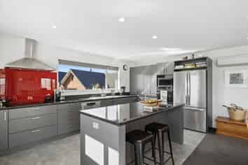 24 Sunninghurst Drive, Fairfield