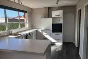 35 Nevada Drive, Merrilands