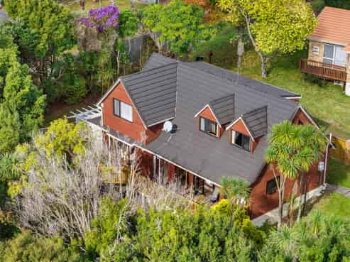 12 St Lucia Place, Unsworth Heights