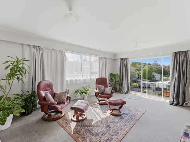 1 Carlton Terrace, Westown