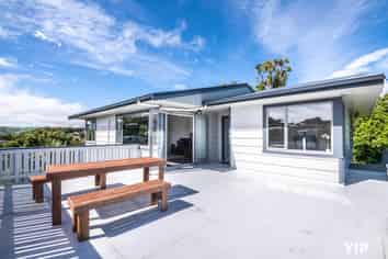 5 Hallewell Crescent, Johnsonville